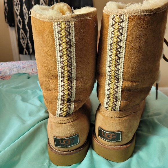 UGG ROMMY LACE UP CHESTNUT BOOT - Picture 12 of 16